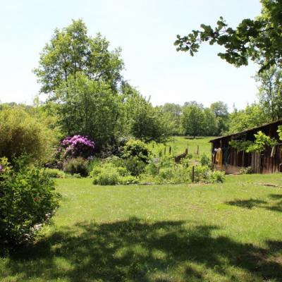 Haus, Hof und Umgebung